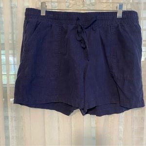 Navy CATO linen blend, pull on, drawstring shorts. Size Large